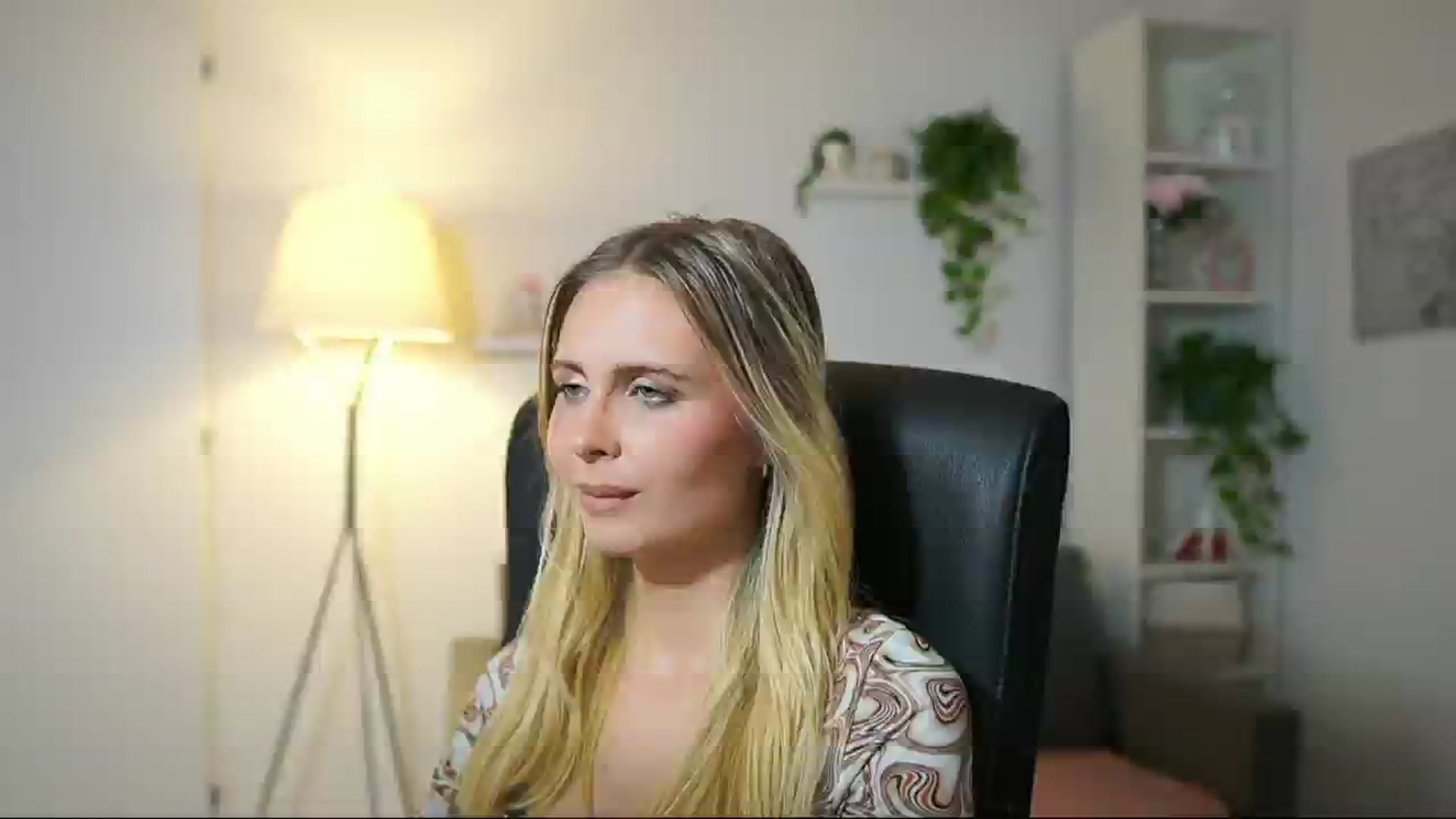 Gallery image thumbnail from Catecrago_'s myfreecams stream on, 09/23/2025, 15:58 image 19 of 20