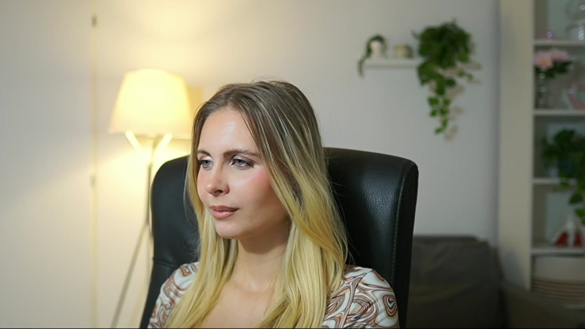 Gallery image thumbnail from Catecrago_'s myfreecams stream on, 10/02/2025, 09:19 image 7 of 20