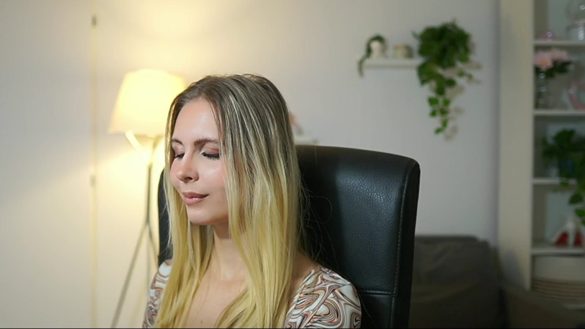 Gallery image thumbnail from Catecrago_'s myfreecams stream on, 10/02/2025, 09:19 image 13 of 20