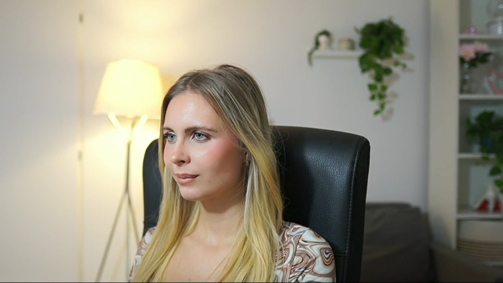 Gallery image thumbnail from Catecrago_'s myfreecams stream on, 10/02/2025, 10:31 image 3 of 20