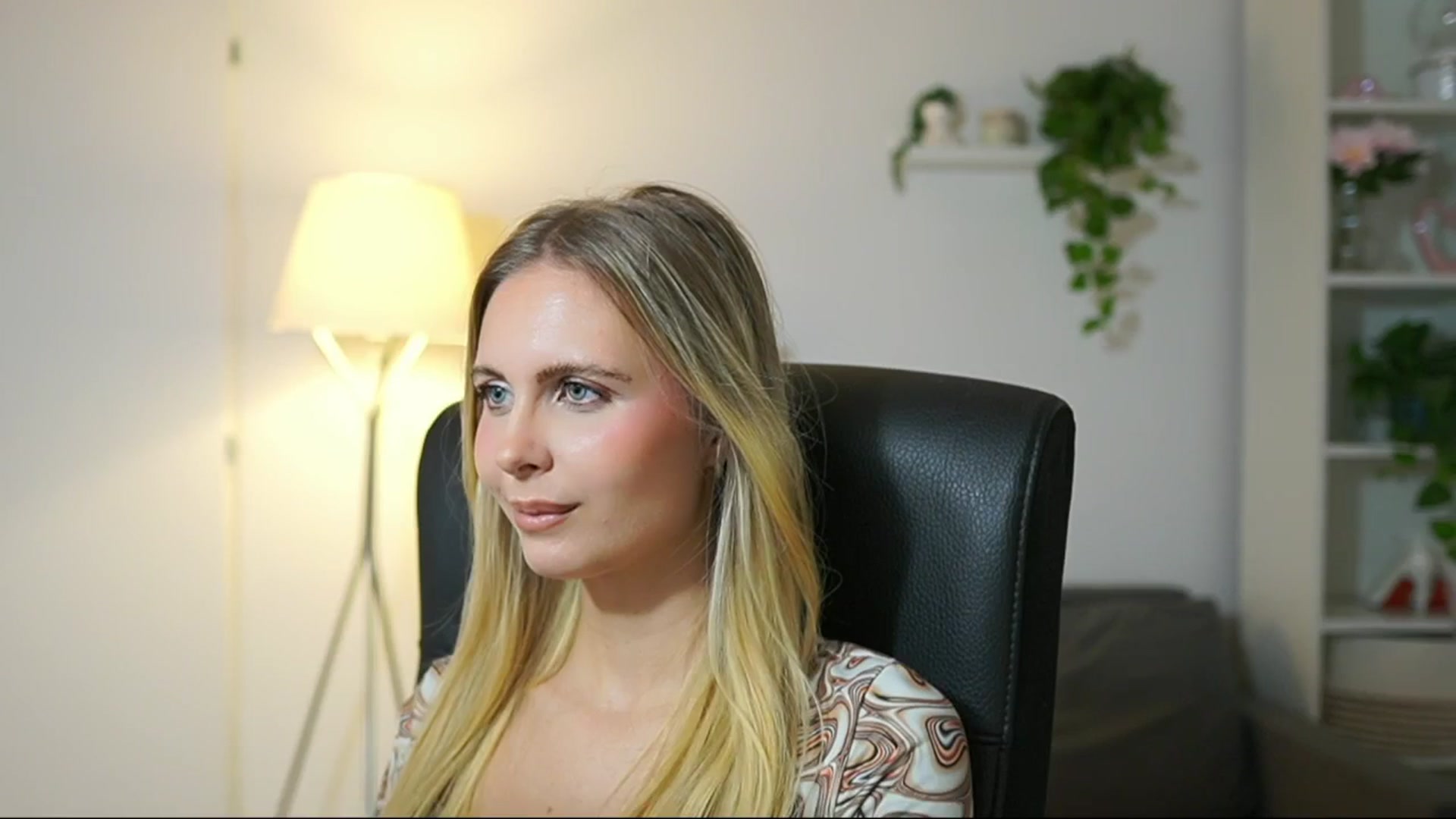 Gallery image thumbnail from Catecrago_'s myfreecams stream on, 10/02/2025, 10:31 image 2 of 20