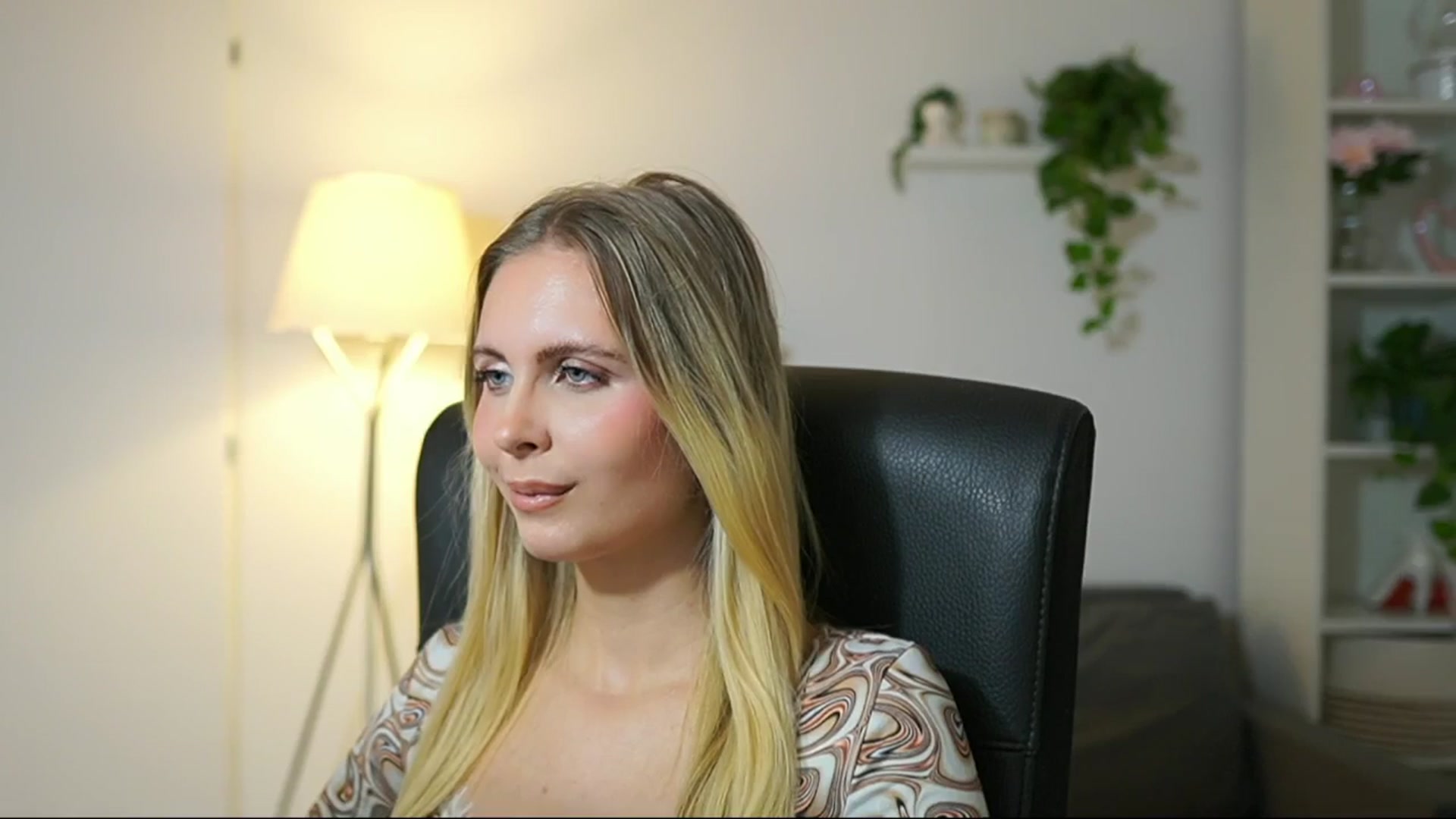 Gallery image thumbnail from Catecrago_'s myfreecams stream on, 10/02/2025, 10:31 image 6 of 20