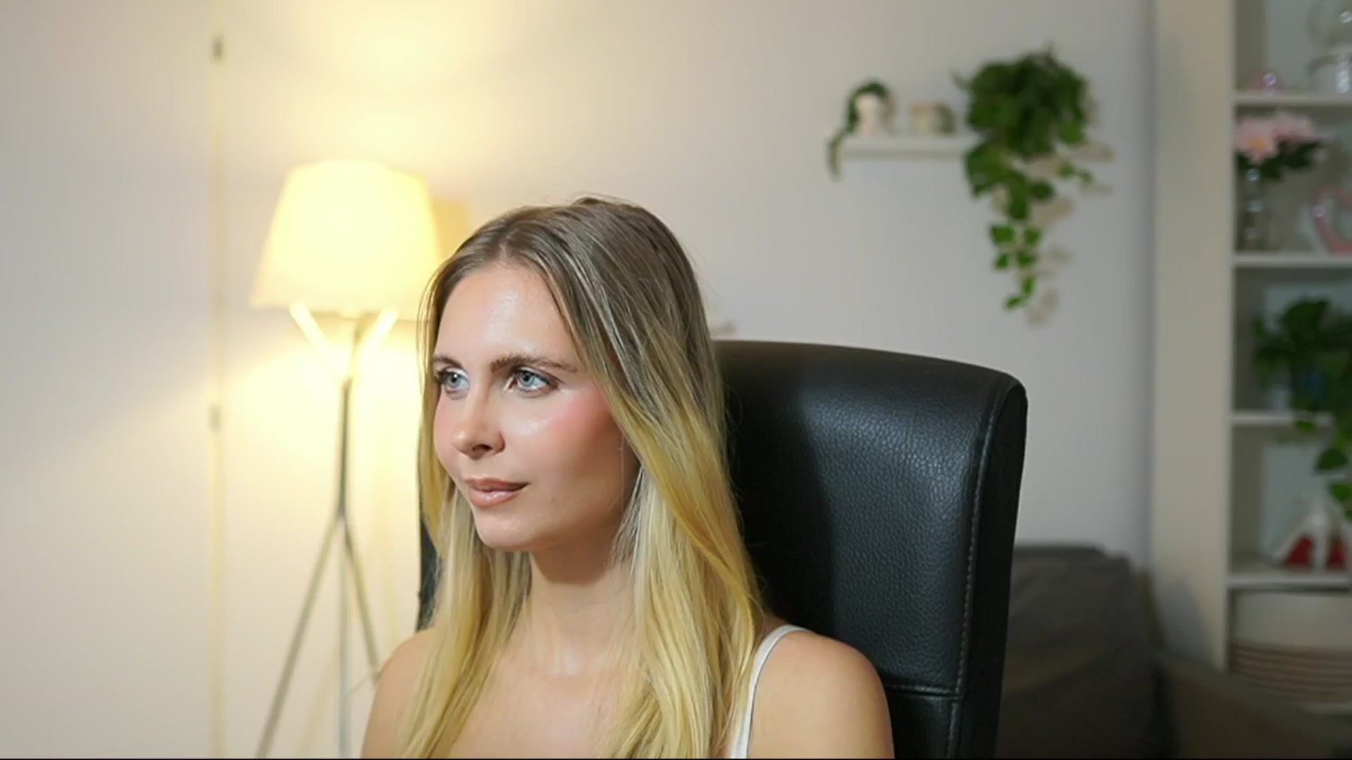 Gallery image thumbnail from Catecrago_'s myfreecams stream on, 10/02/2025, 11:44 image 15 of 20