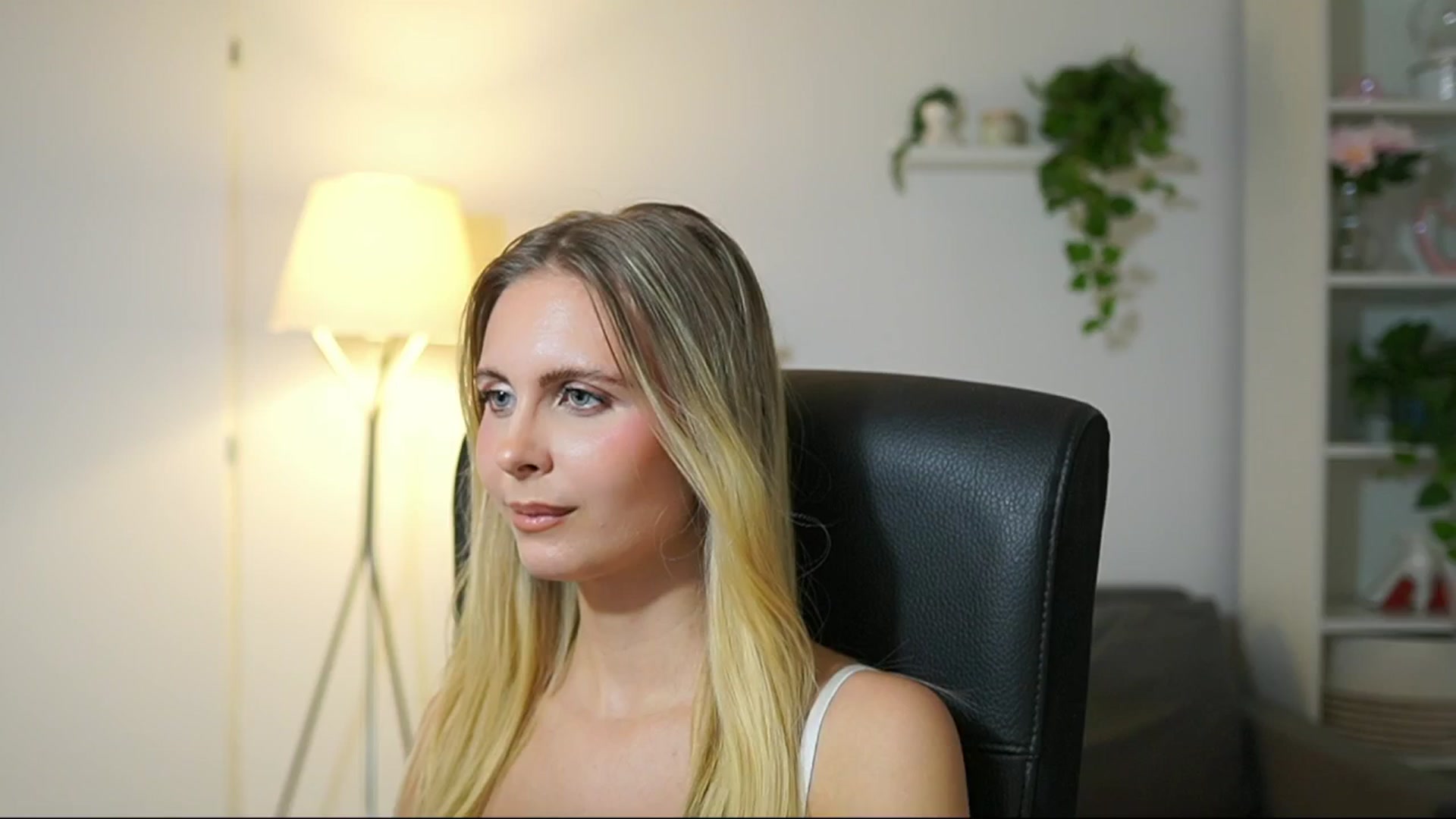 Gallery image thumbnail from Catecrago_'s myfreecams stream on, 10/02/2025, 14:32 image 10 of 20