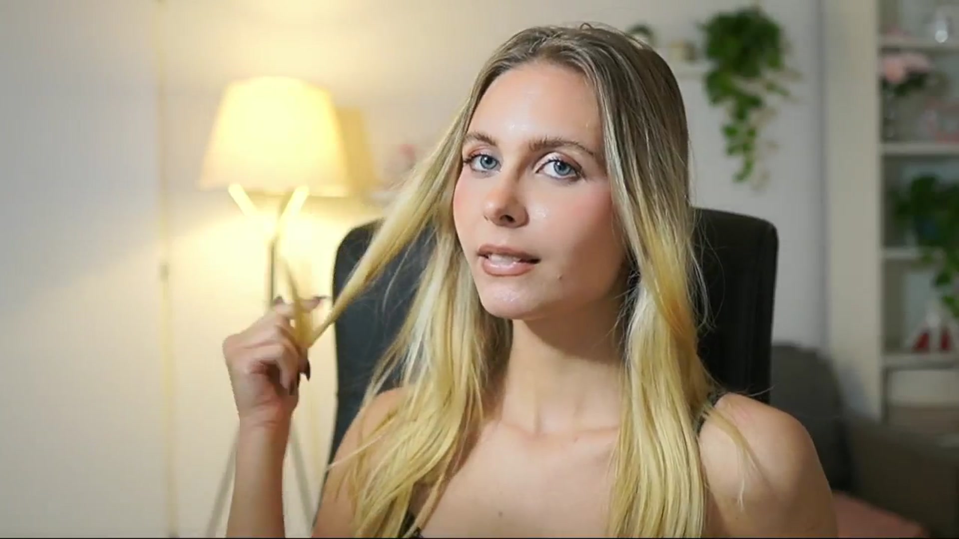 Gallery image thumbnail from Catecrago_'s myfreecams stream on, 10/03/2025, 15:23 image 5 of 20