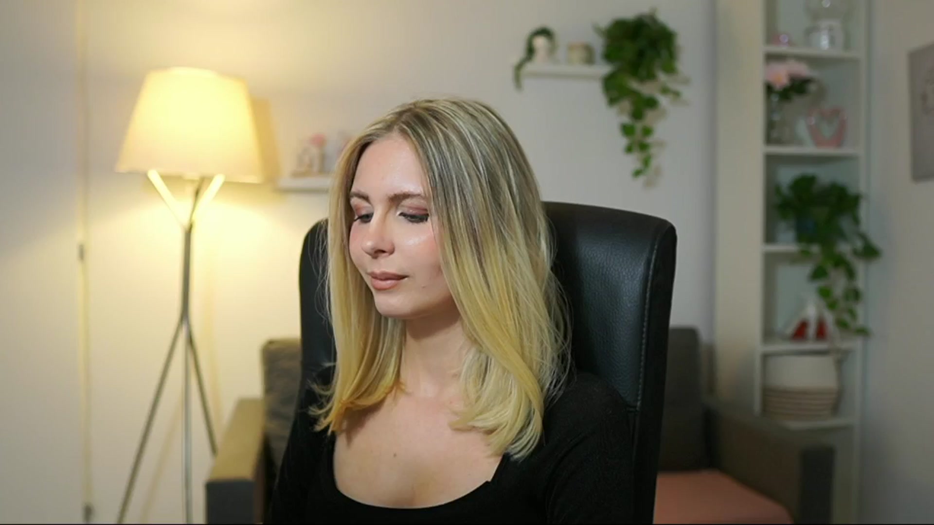 Gallery image thumbnail from Catecrago_'s myfreecams stream on, 10/06/2025, 13:54 image 3 of 20