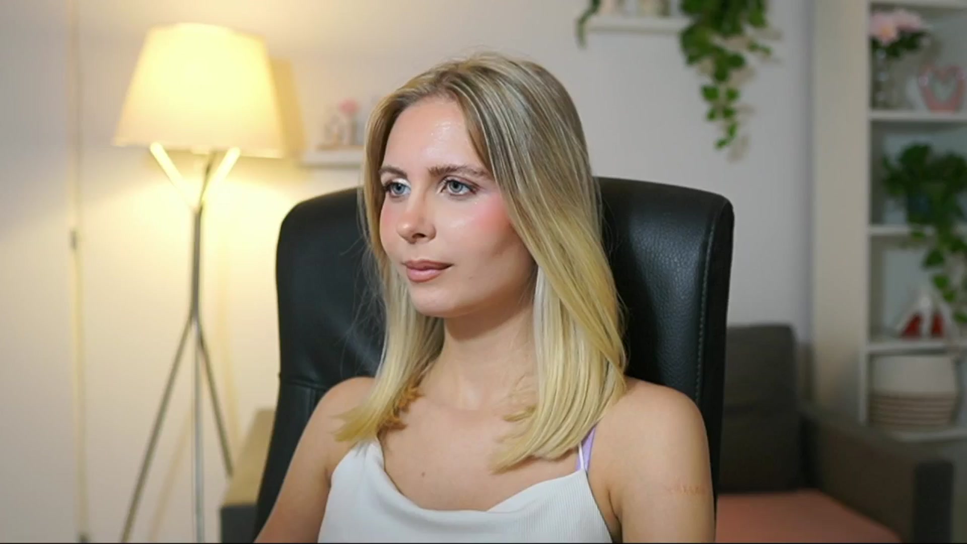 Gallery image thumbnail from Catecrago_'s myfreecams stream on, 10/07/2025, 08:47 image 12 of 20