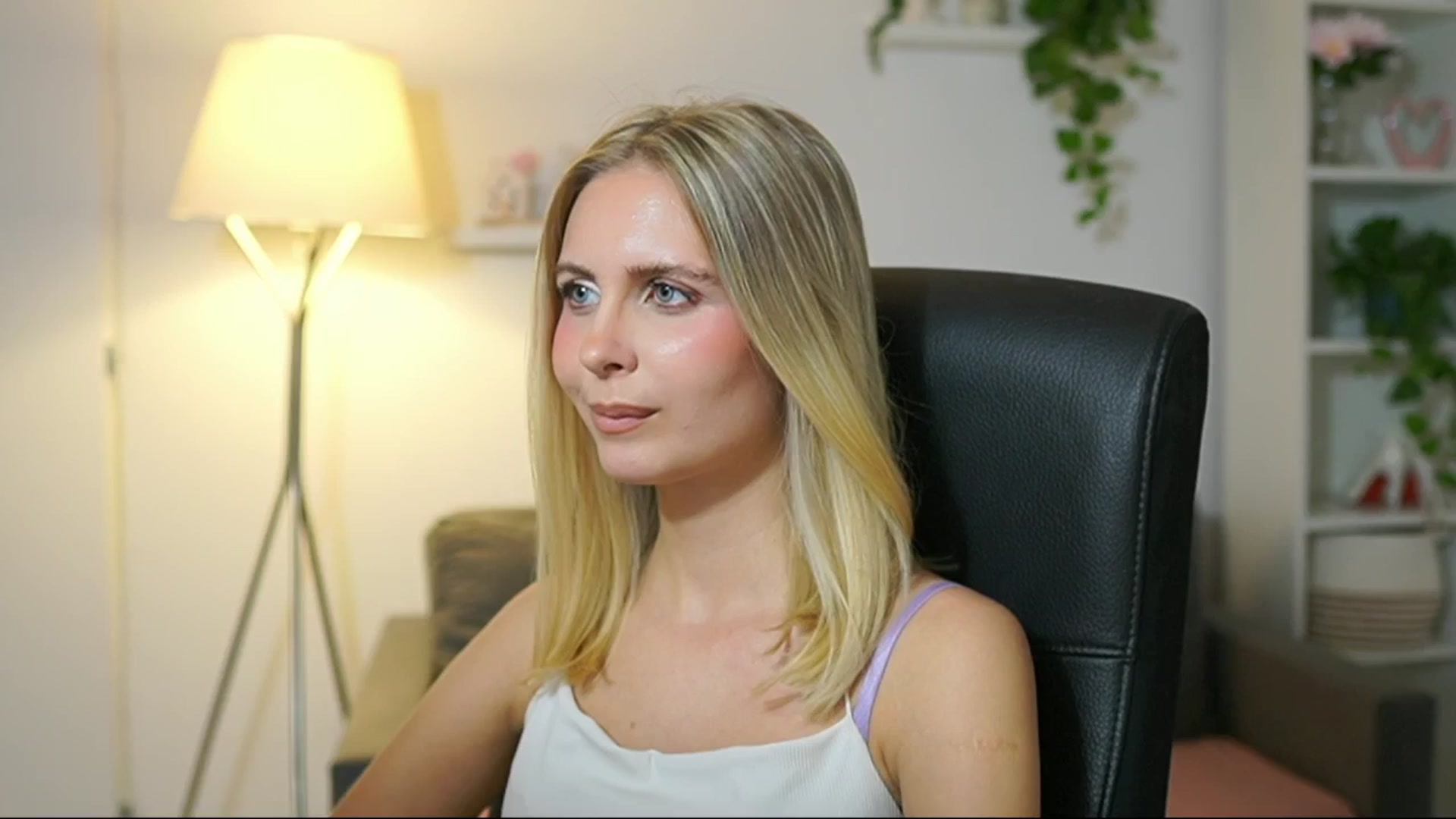 Gallery image thumbnail from Catecrago_'s myfreecams stream on, 10/07/2025, 12:54 image 4 of 20