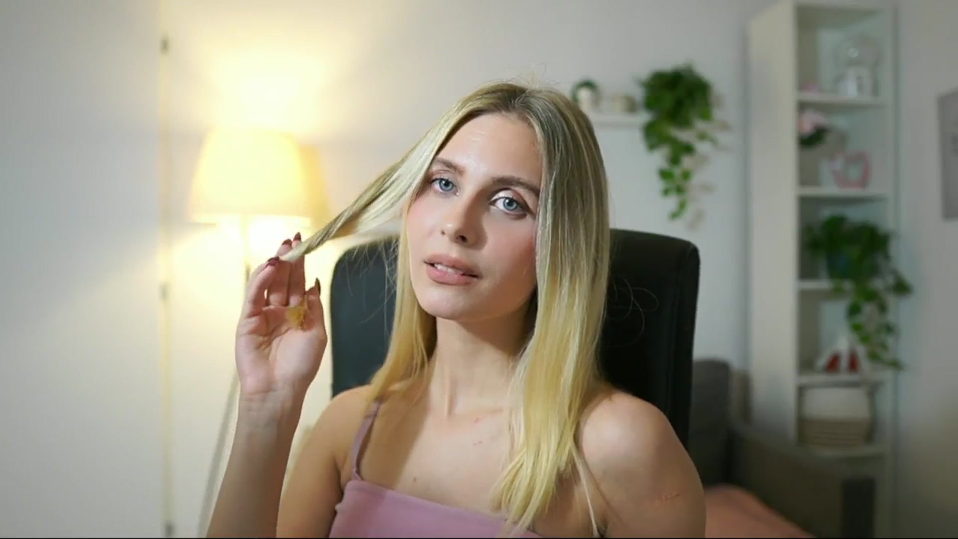 Gallery image thumbnail from Catecrago_'s myfreecams stream on, 10/27/2025, 18:54 image 3 of 20