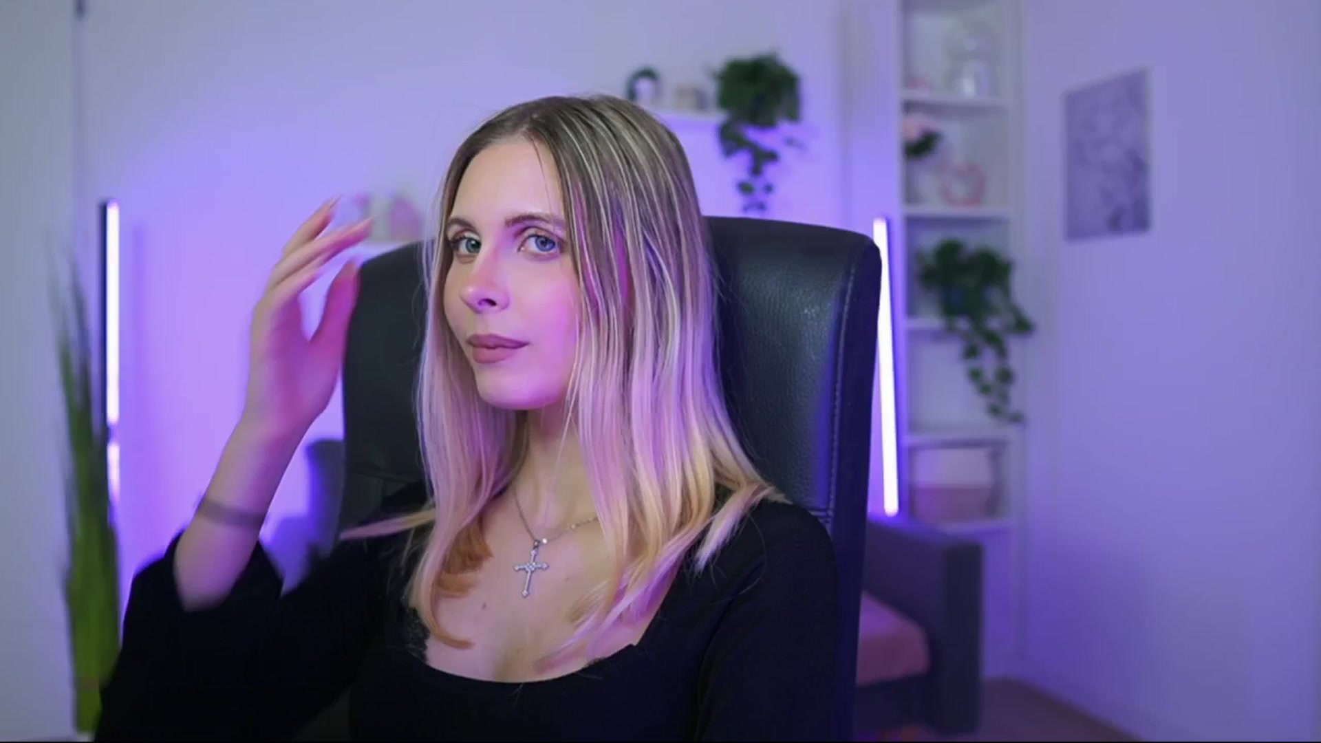 Gallery image thumbnail from Catecrago_'s myfreecams stream on, 01/02/2026, 16:00 image 18 of 20