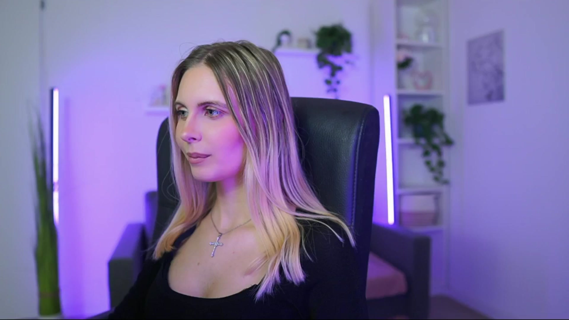 Gallery image thumbnail from Catecrago_'s myfreecams stream on, 01/02/2026, 17:28 image 10 of 20