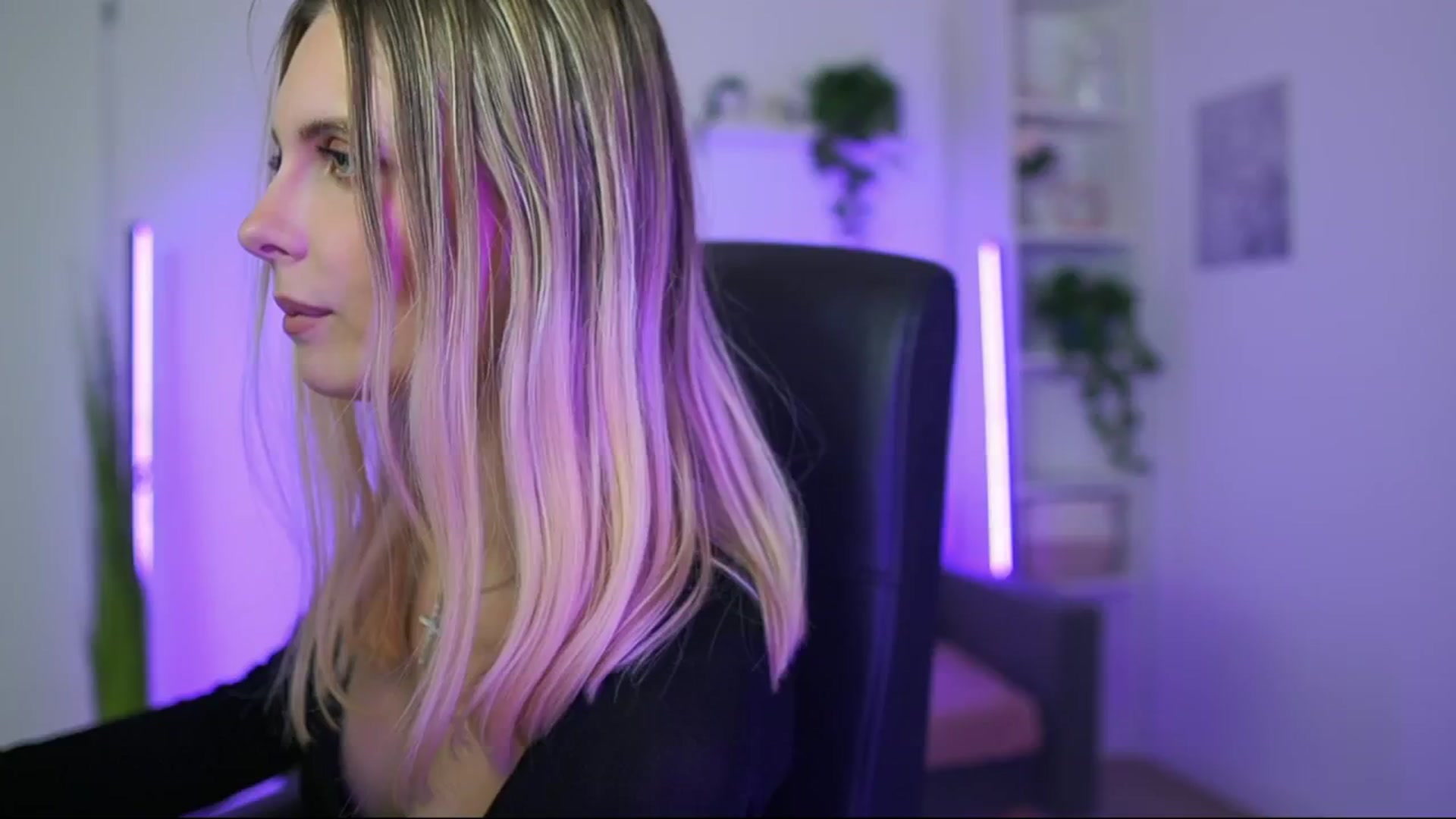 Gallery image thumbnail from Catecrago_'s myfreecams stream on, 01/02/2026, 17:28 image 3 of 20