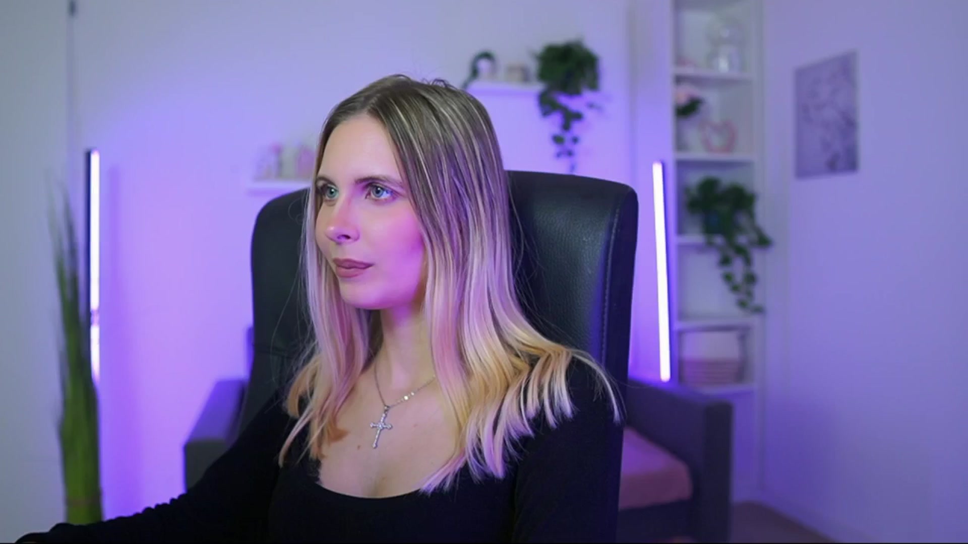 Gallery image thumbnail from Catecrago_'s myfreecams stream on, 01/02/2026, 18:49 image 5 of 20