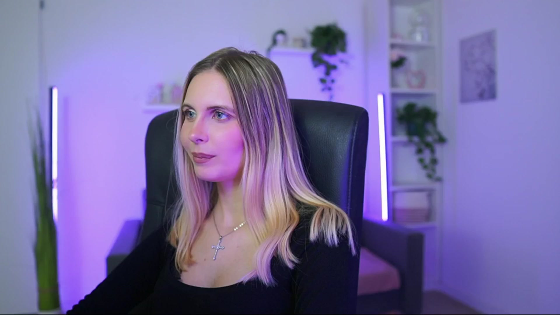 Gallery image thumbnail from Catecrago_'s myfreecams stream on, 01/02/2026, 18:49 image 10 of 20