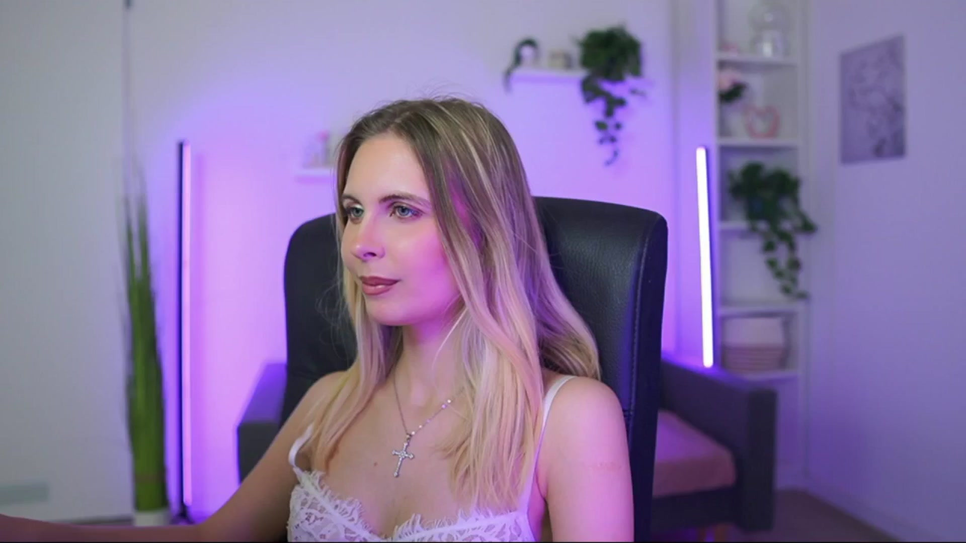 Gallery image thumbnail from Catecrago_'s myfreecams stream on, 01/06/2026, 22:31 image 11 of 20