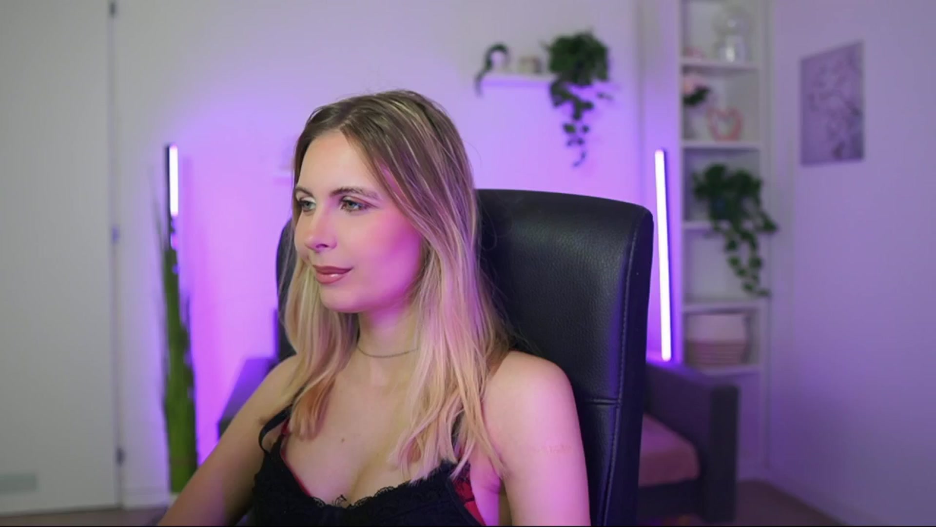 Gallery image thumbnail from Catecrago_'s myfreecams stream on, 01/08/2026, 10:08 image 4 of 20