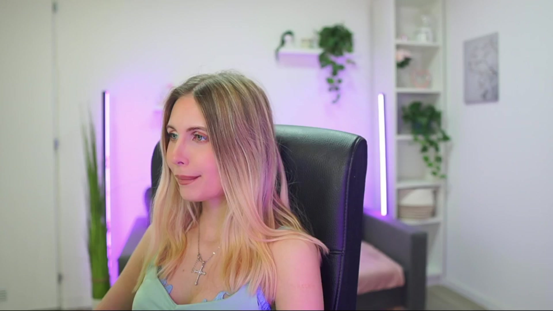 Gallery image thumbnail from Catecrago_'s myfreecams stream on, 01/12/2026, 14:14 image 6 of 20