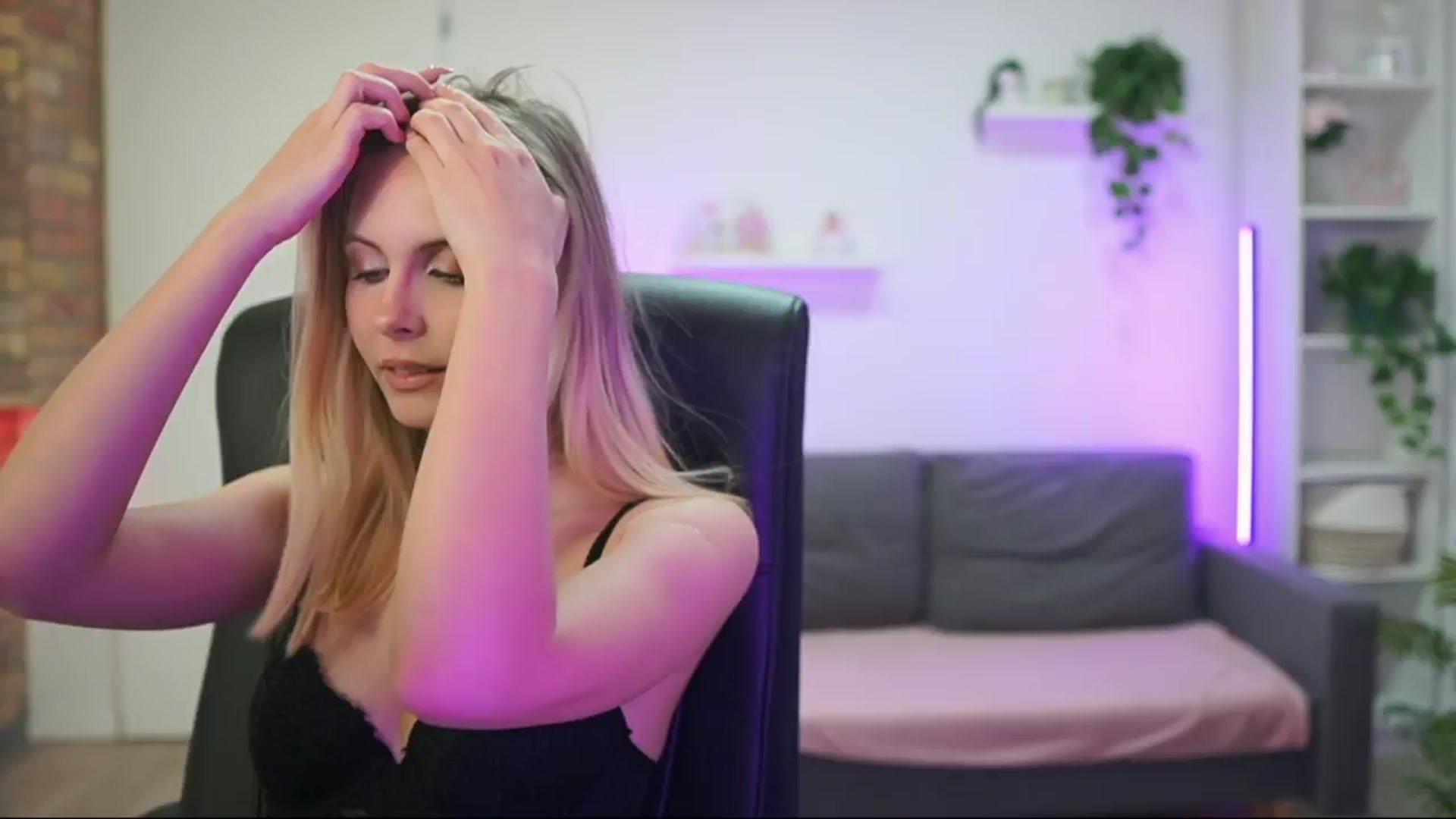 Gallery image thumbnail from Catecrago_'s myfreecams stream on, 01/14/2026, 14:45 image 8 of 20