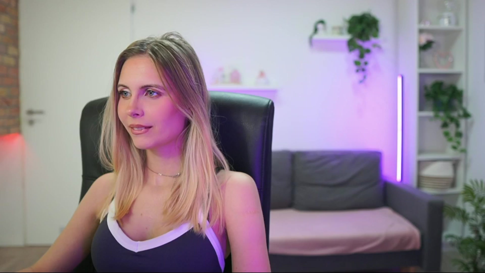Gallery image thumbnail from Catecrago_'s myfreecams stream on, 01/14/2026, 14:45 image 1 of 20