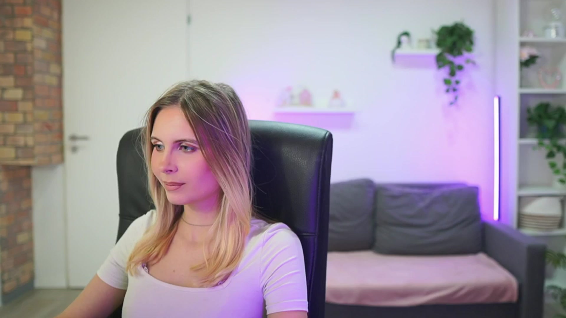 Gallery image thumbnail from Catecrago_'s myfreecams stream on, 01/15/2026, 16:36 image 3 of 20