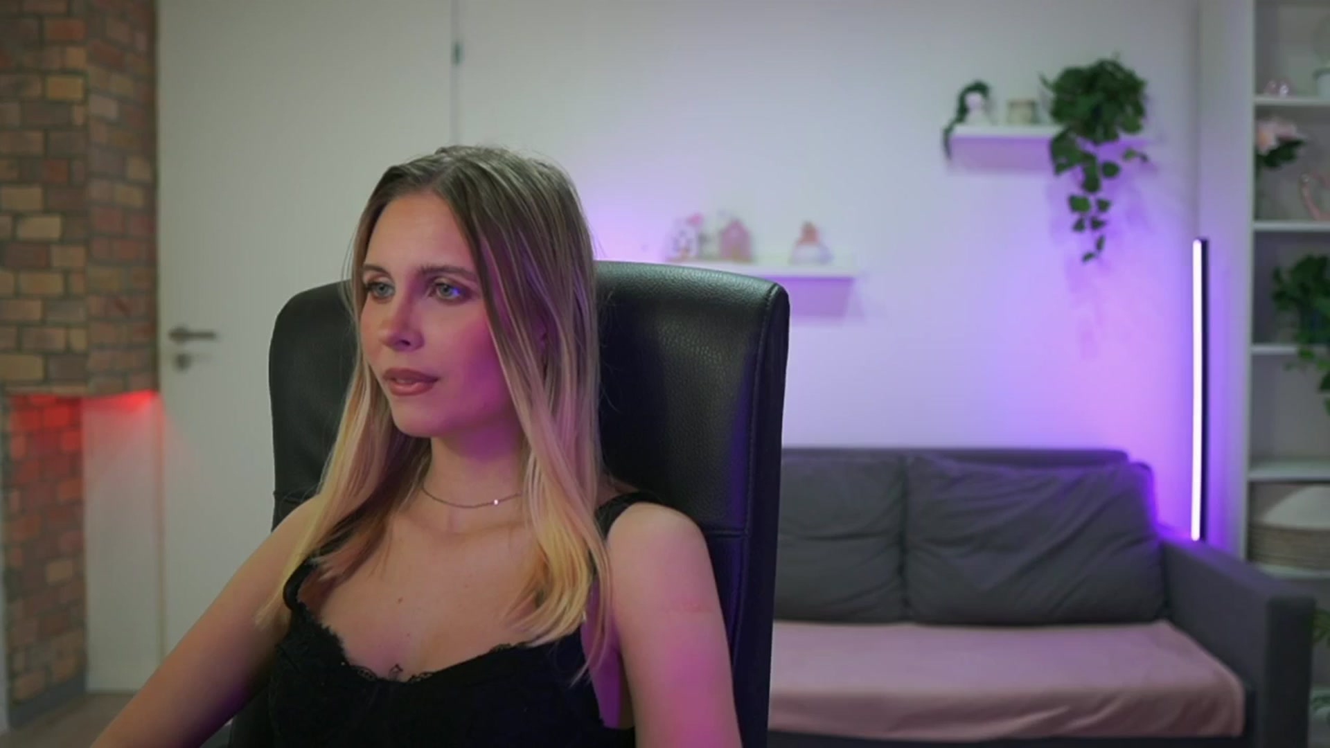 Gallery image thumbnail from Catecrago_'s myfreecams stream on, 01/16/2026, 13:02 image 1 of 20