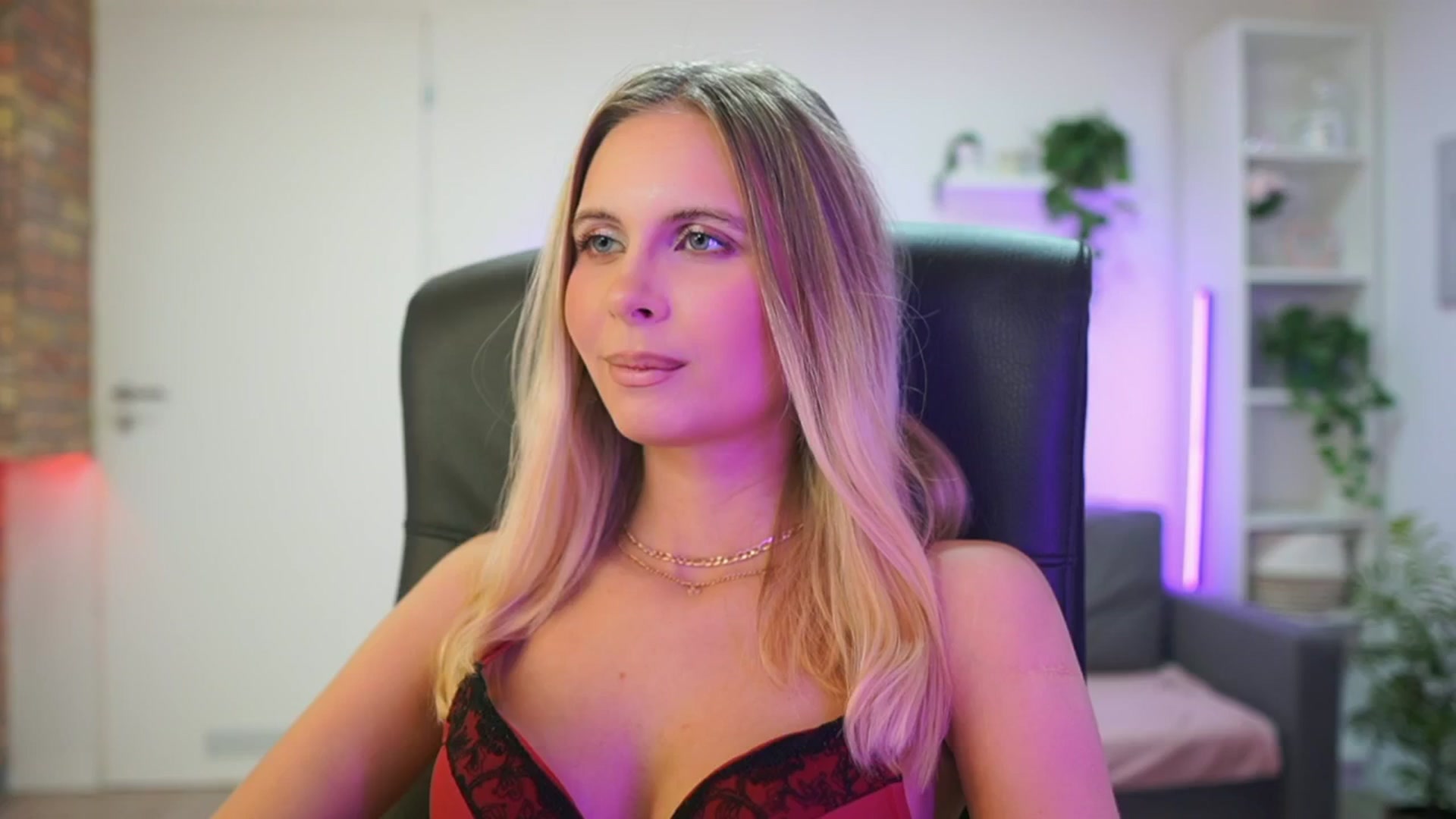 Gallery image thumbnail from Catecrago_'s myfreecams stream on, 01/28/2026, 15:18 image 8 of 20