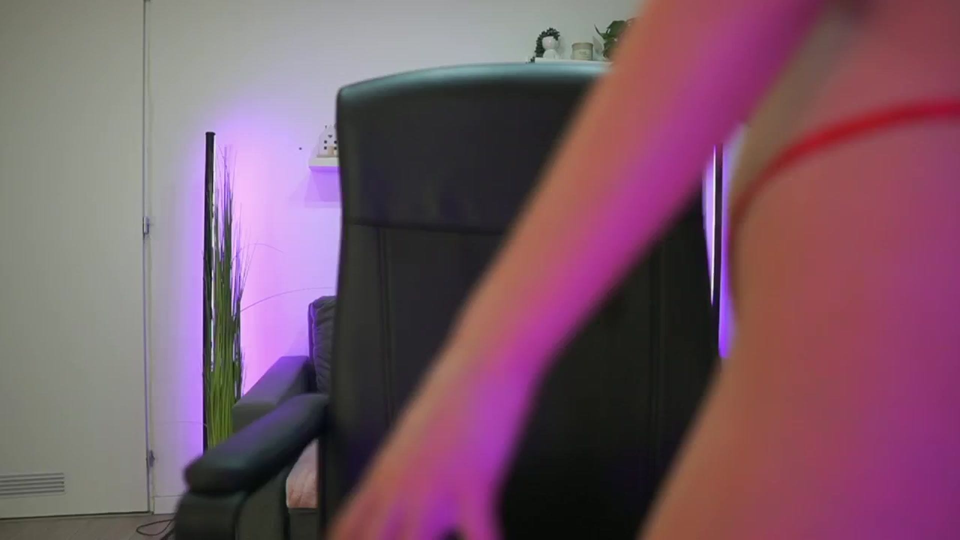 Gallery image thumbnail from Catecrago_'s myfreecams stream on, 01/28/2026, 18:18 image 17 of 20