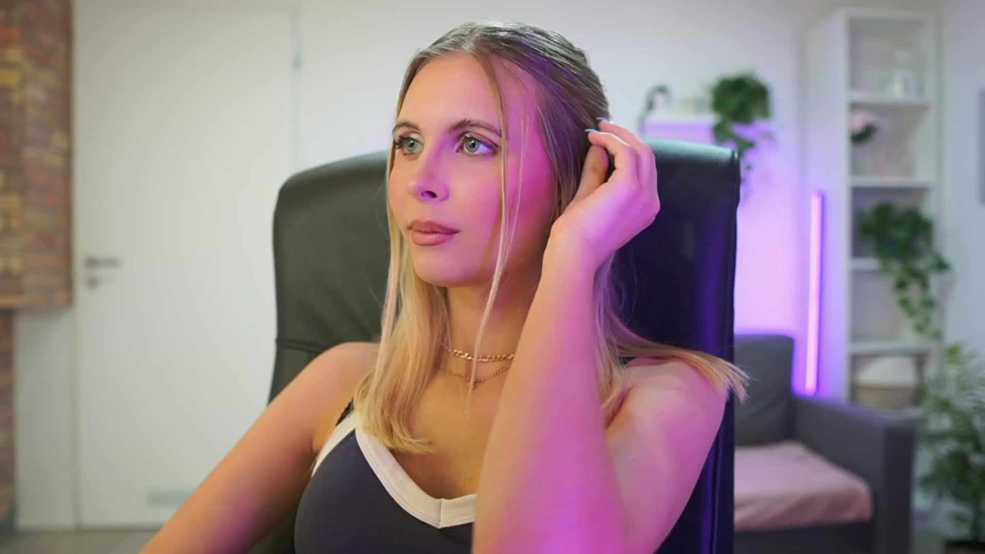Gallery image thumbnail from Catecrago_'s myfreecams stream on, 01/29/2026, 14:36 image 16 of 20