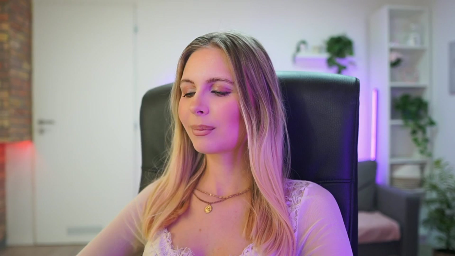 Gallery image thumbnail from Catecrago_'s myfreecams stream on, 02/02/2026, 13:28 image 8 of 20
