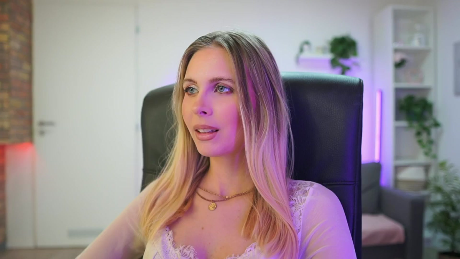Gallery image thumbnail from Catecrago_'s myfreecams stream on, 02/02/2026, 13:28 image 2 of 20