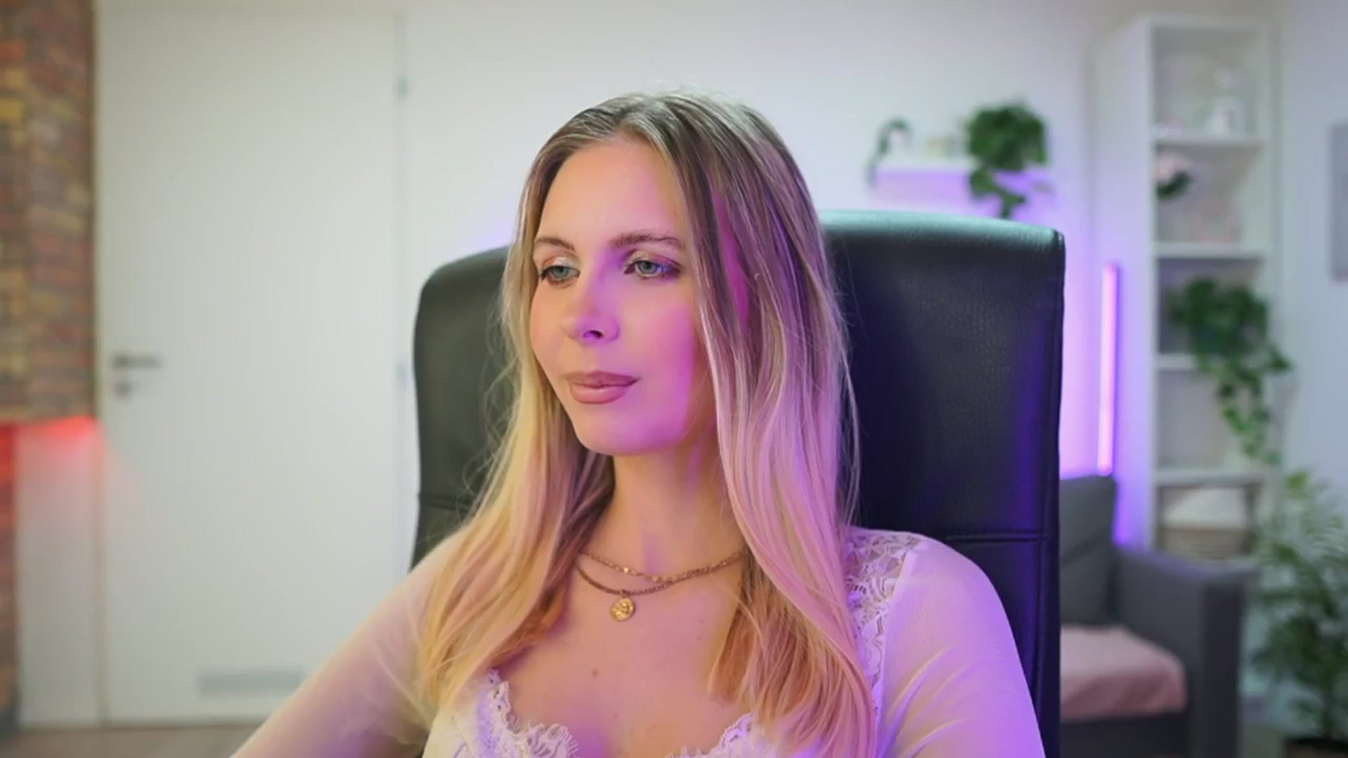Gallery image thumbnail from Catecrago_'s myfreecams stream on, 02/02/2026, 13:28 image 4 of 20