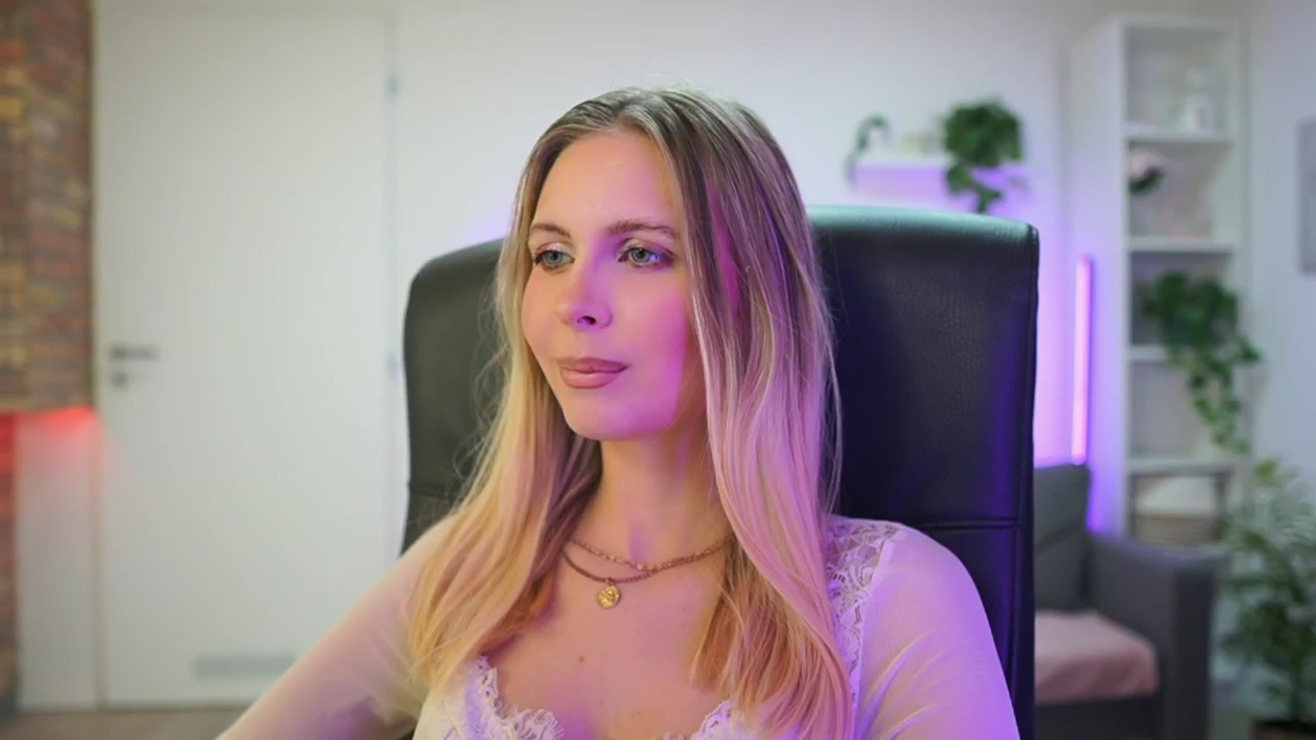 Gallery image thumbnail from Catecrago_'s myfreecams stream on, 02/02/2026, 13:28 image 3 of 20