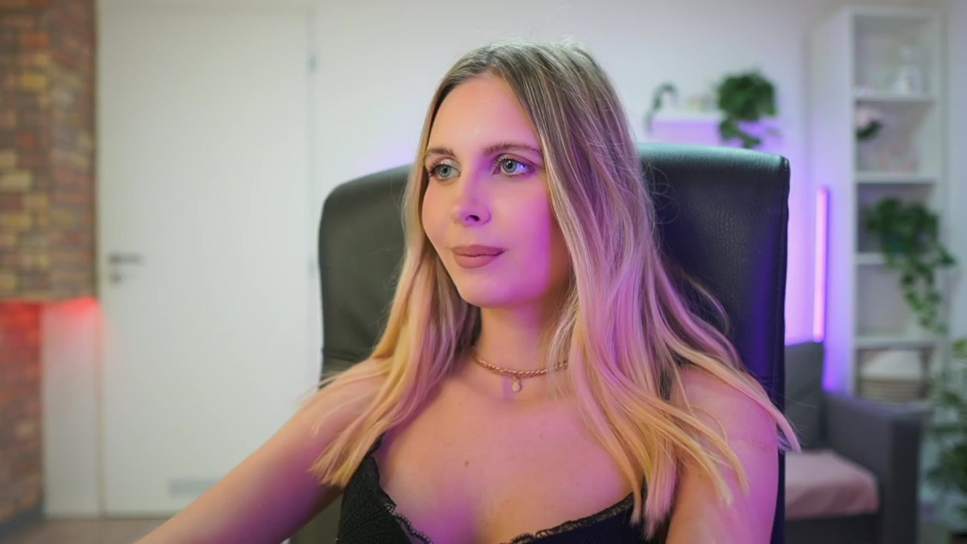 Gallery image thumbnail from Catecrago_'s myfreecams stream on, 02/03/2026, 18:14 image 20 of 20