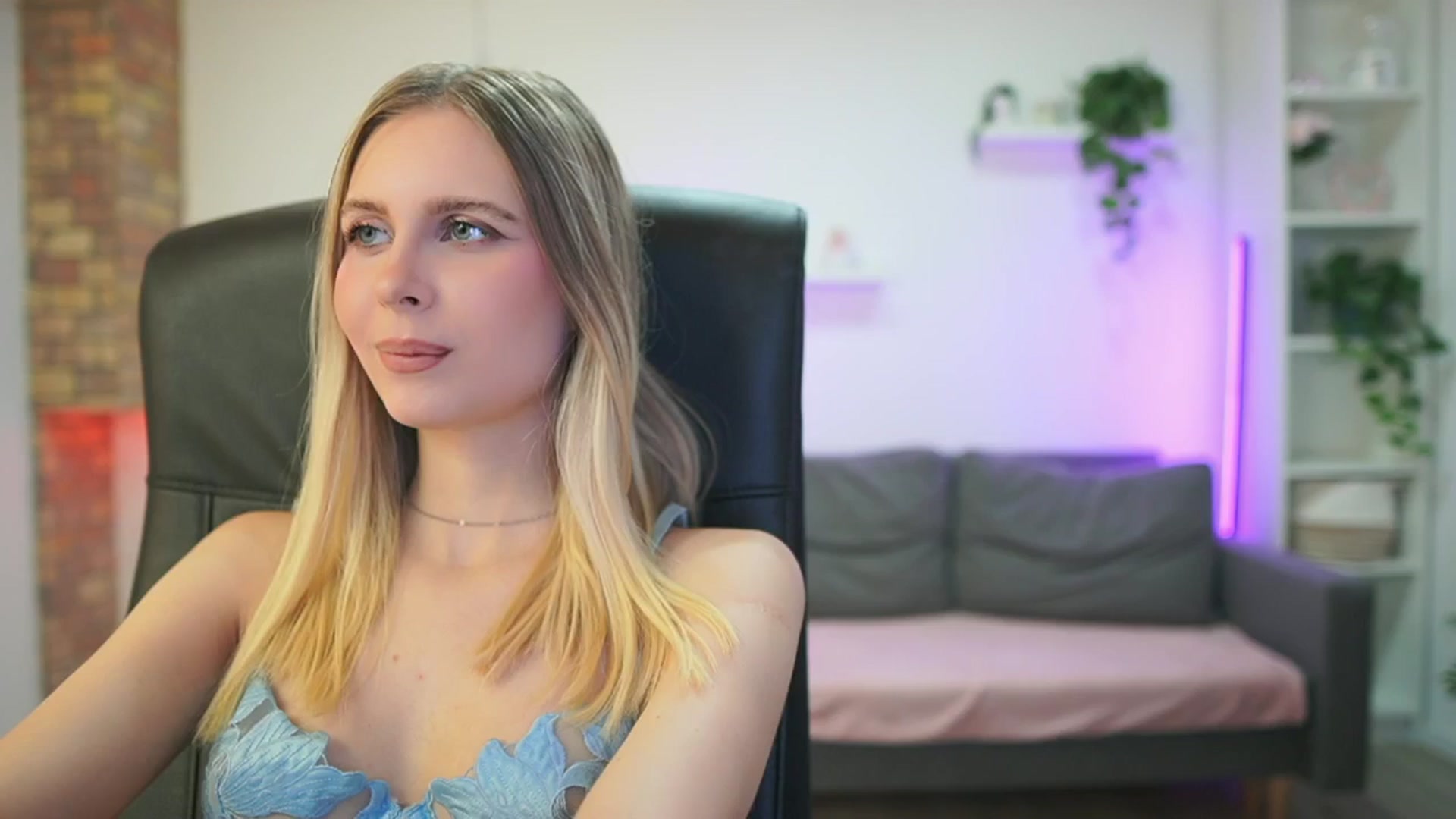 Gallery image thumbnail from Catecrago_'s myfreecams stream on, 02/06/2026, 12:40 image 17 of 20