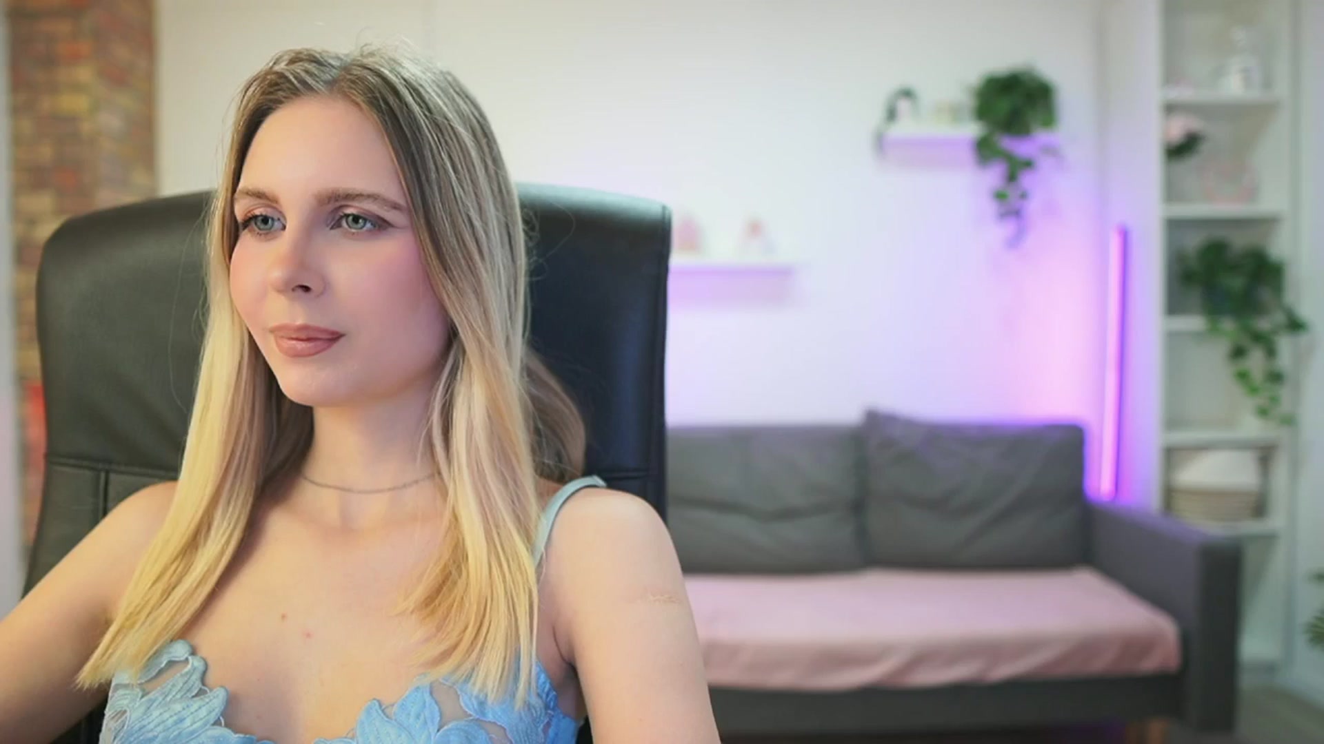 Gallery image thumbnail from Catecrago_'s myfreecams stream on, 02/06/2026, 13:52 image 17 of 20