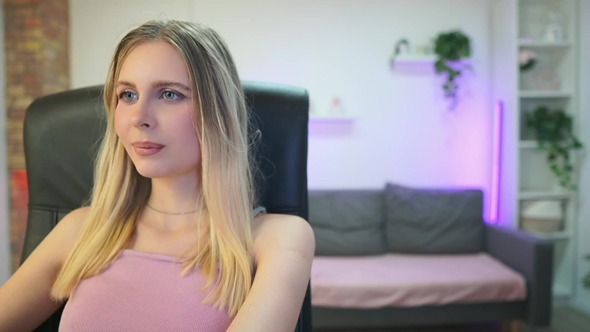 Gallery image thumbnail from Catecrago_'s myfreecams stream on, 02/06/2026, 13:52 image 4 of 20