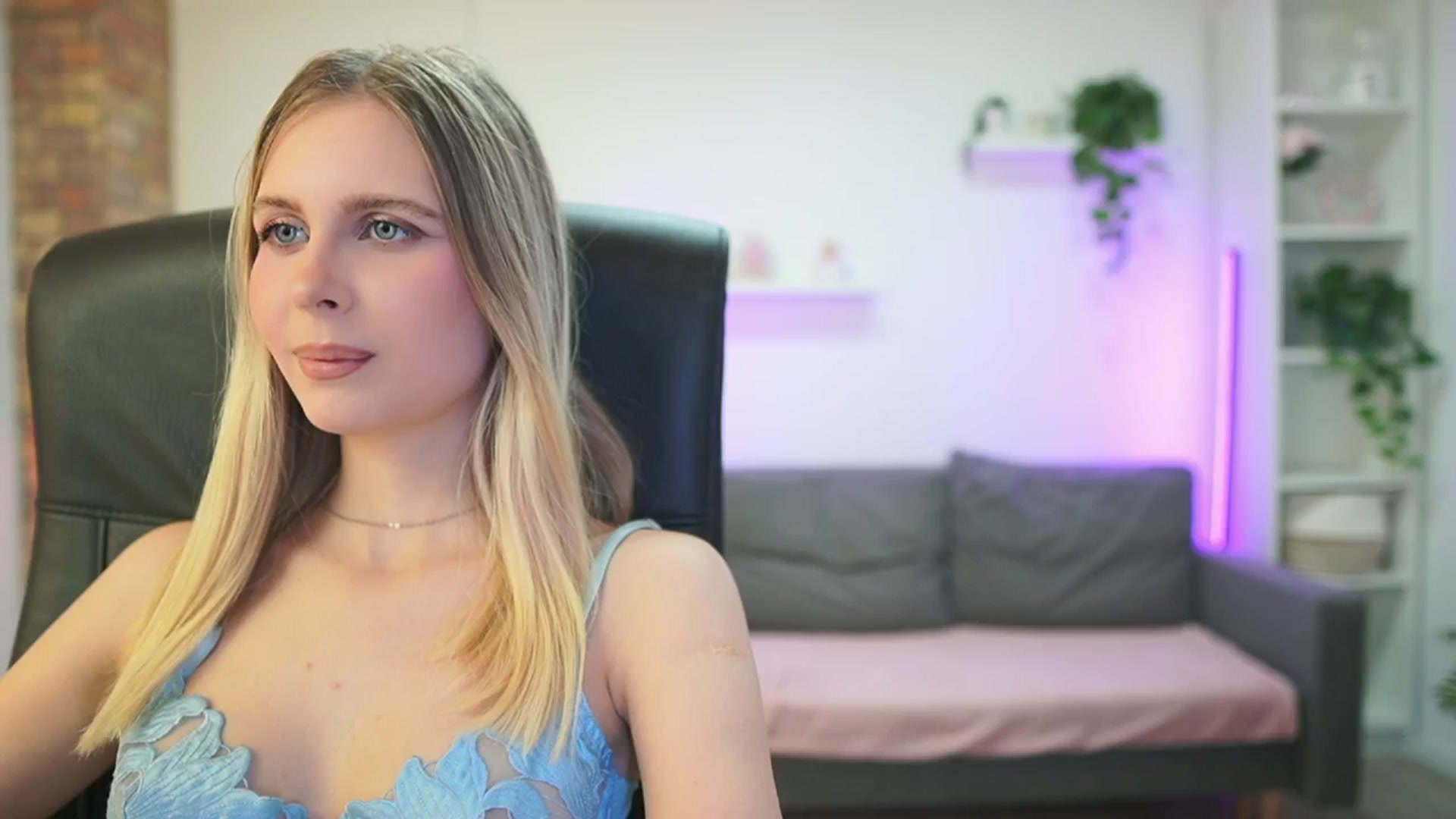 Gallery image thumbnail from Catecrago_'s myfreecams stream on, 02/06/2026, 13:52 image 16 of 20