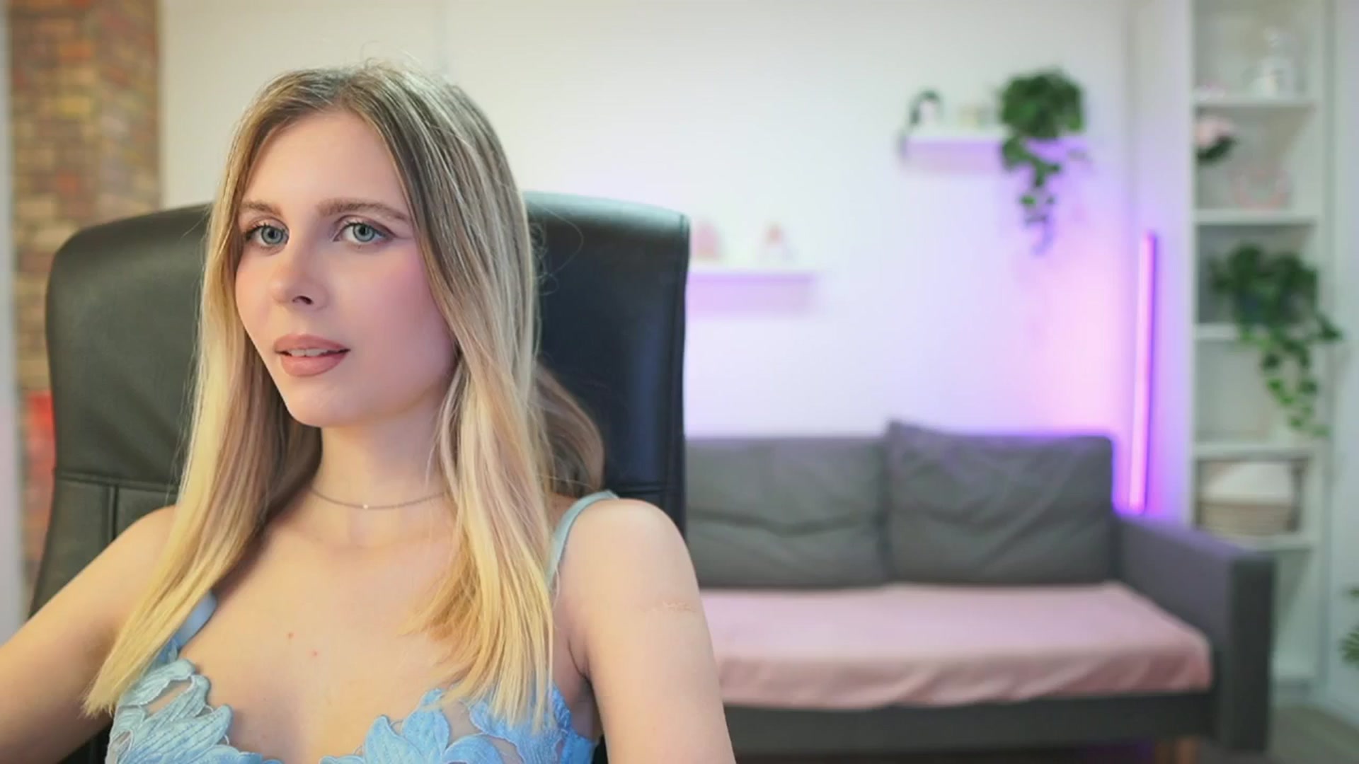 Gallery image thumbnail from Catecrago_'s myfreecams stream on, 02/06/2026, 13:52 image 19 of 20