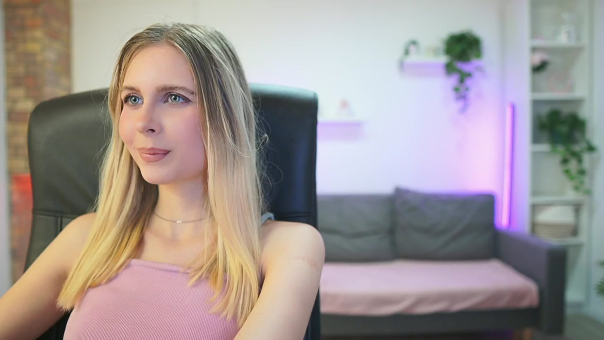 Gallery image thumbnail from Catecrago_'s myfreecams stream on, 02/06/2026, 13:52 image 5 of 20