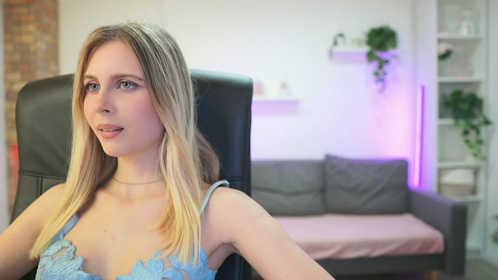 Gallery image thumbnail from Catecrago_'s myfreecams stream on, 02/06/2026, 13:52 image 18 of 20