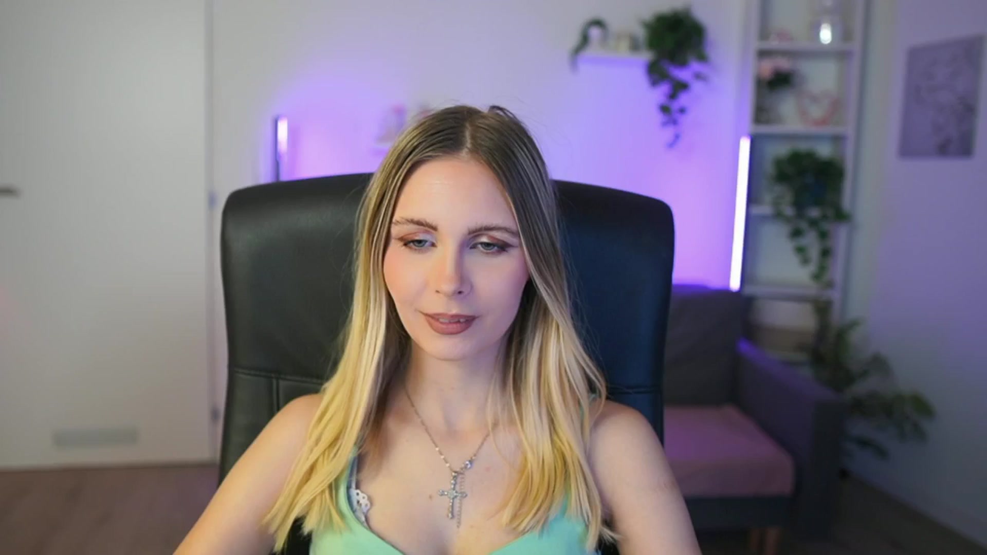 Gallery image thumbnail from Catecrago_'s myfreecams stream on, 02/09/2026, 14:37 image 2 of 20