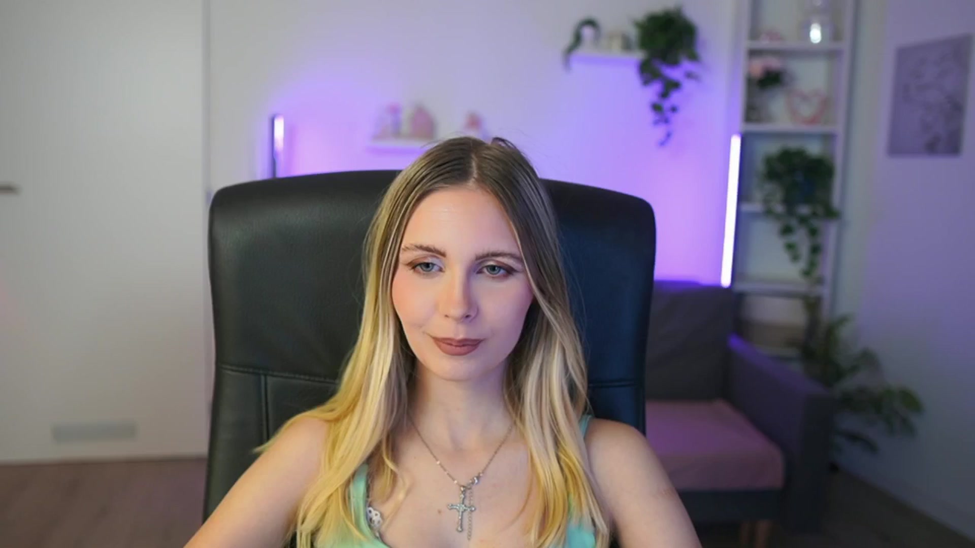 Gallery image thumbnail from Catecrago_'s myfreecams stream on, 02/09/2026, 14:37 image 1 of 20