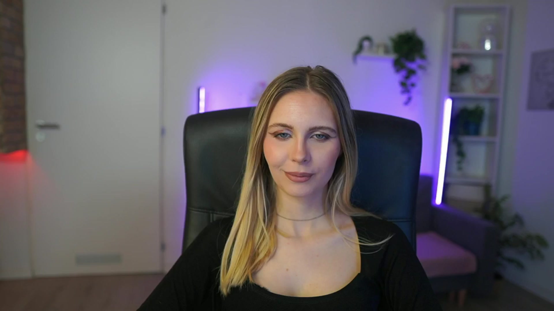 Gallery image thumbnail from Catecrago_'s myfreecams stream on, 02/10/2026, 13:21 image 1 of 20