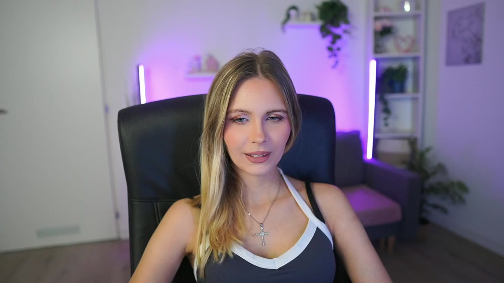 Gallery image thumbnail from Catecrago_'s myfreecams stream on, 02/15/2026, 14:50 image 16 of 20