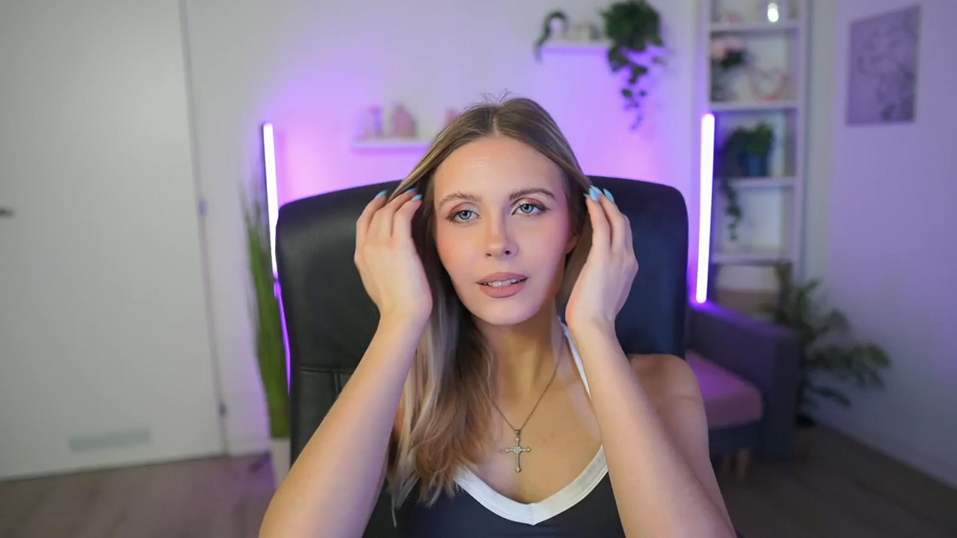 Gallery image thumbnail from Catecrago_'s myfreecams stream on, 02/15/2026, 14:50 image 17 of 20