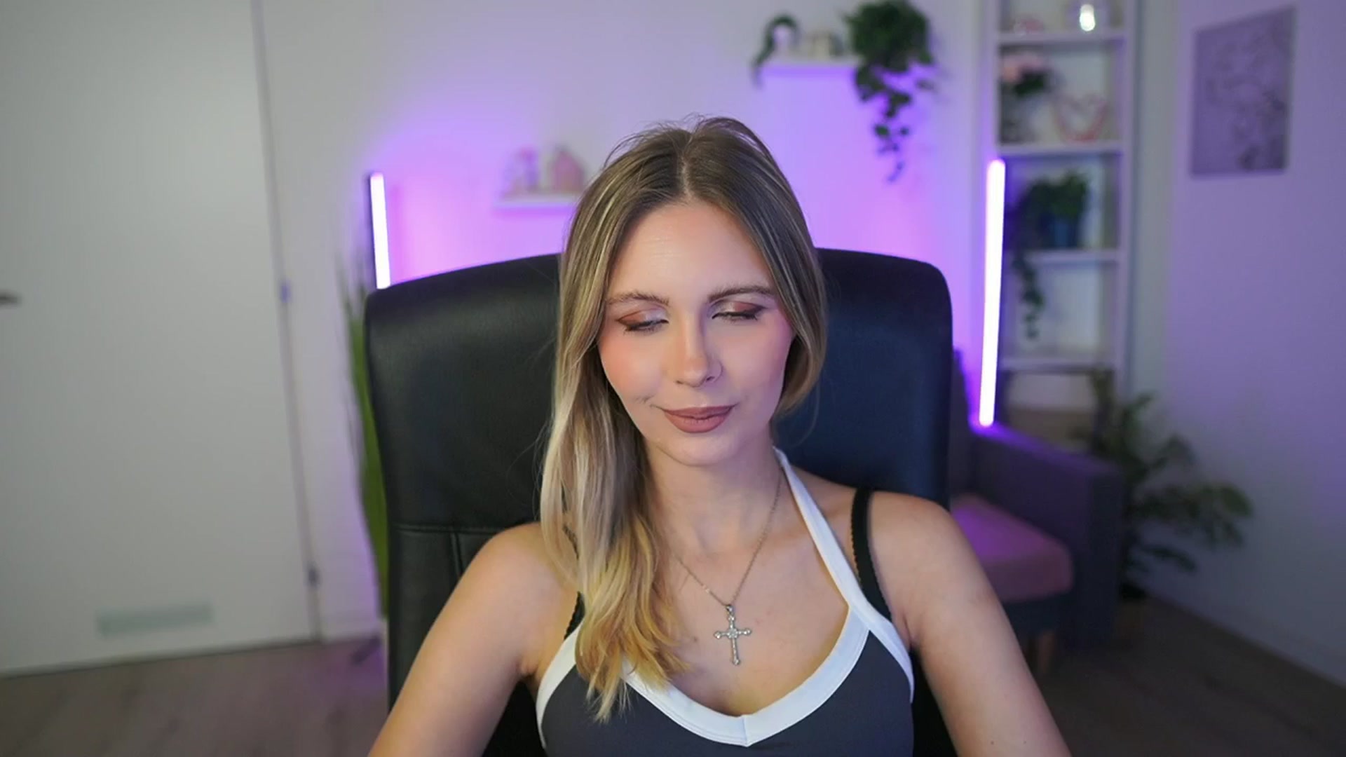 Gallery image thumbnail from Catecrago_'s myfreecams stream on, 02/15/2026, 14:50 image 2 of 20
