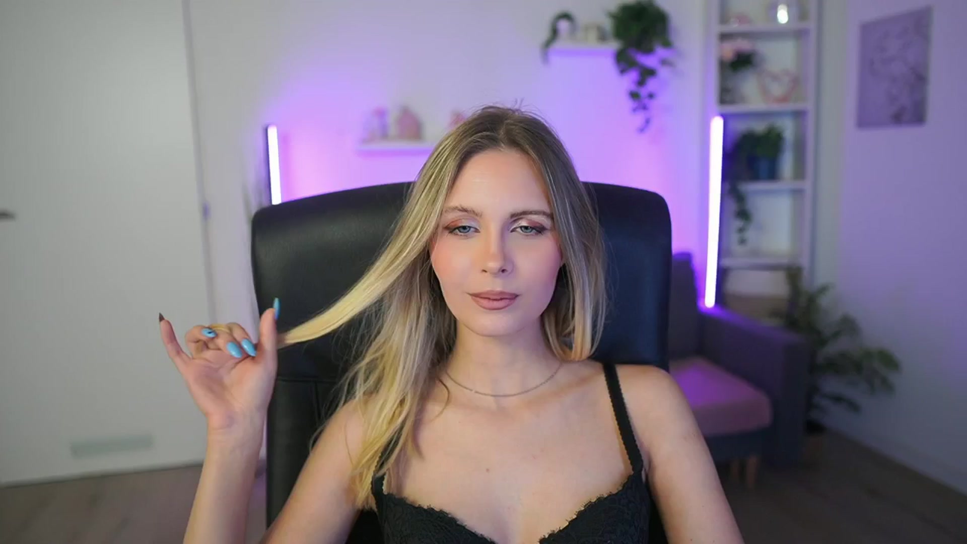 Gallery image thumbnail from Catecrago_'s myfreecams stream on, 02/15/2026, 17:22 image 10 of 20