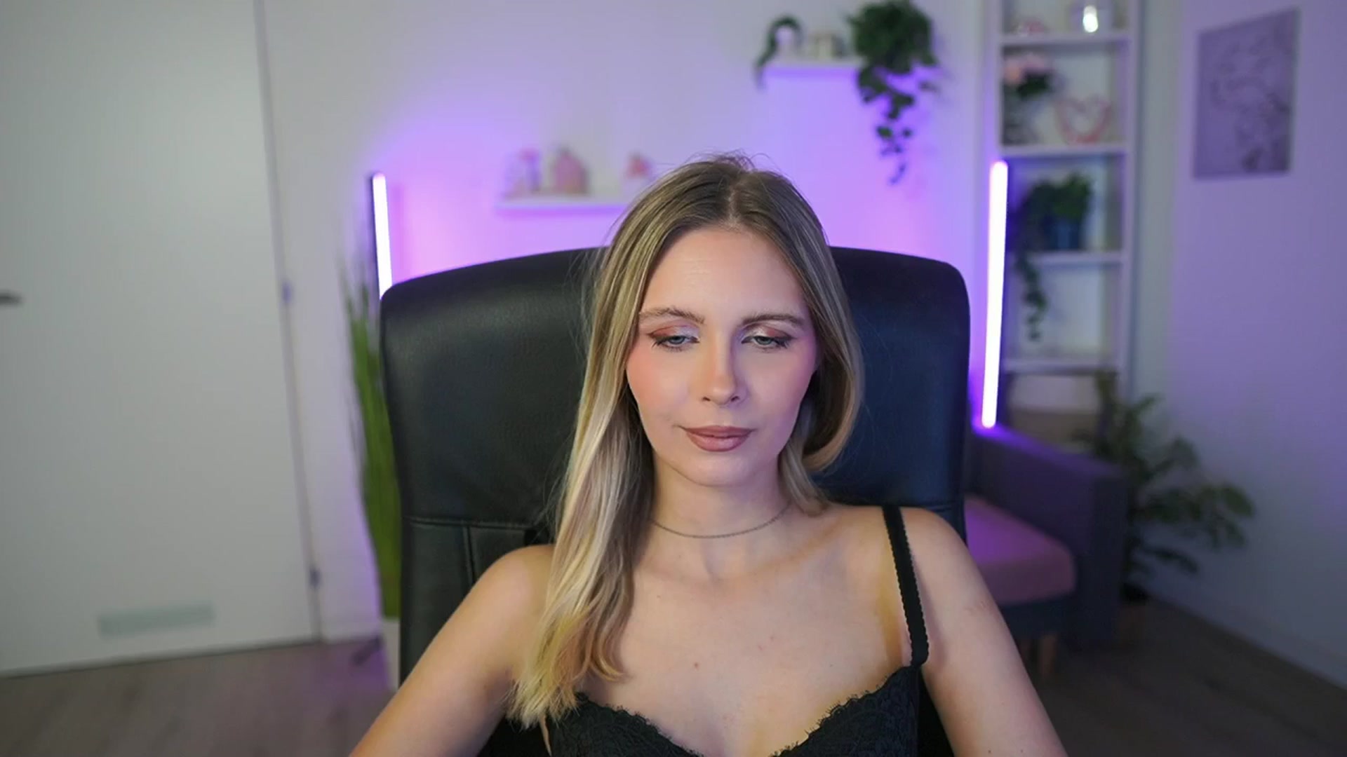 Gallery image thumbnail from Catecrago_'s myfreecams stream on, 02/15/2026, 17:22 image 19 of 20