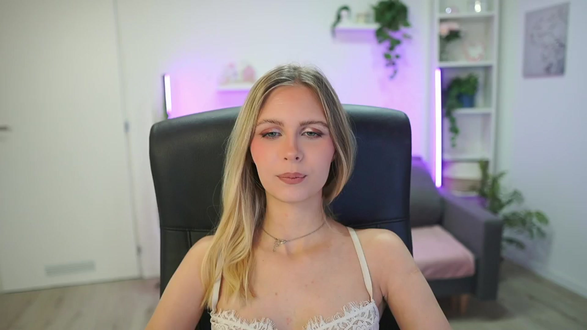Gallery image thumbnail from Catecrago_'s myfreecams stream on, 02/16/2026, 15:34 image 8 of 20