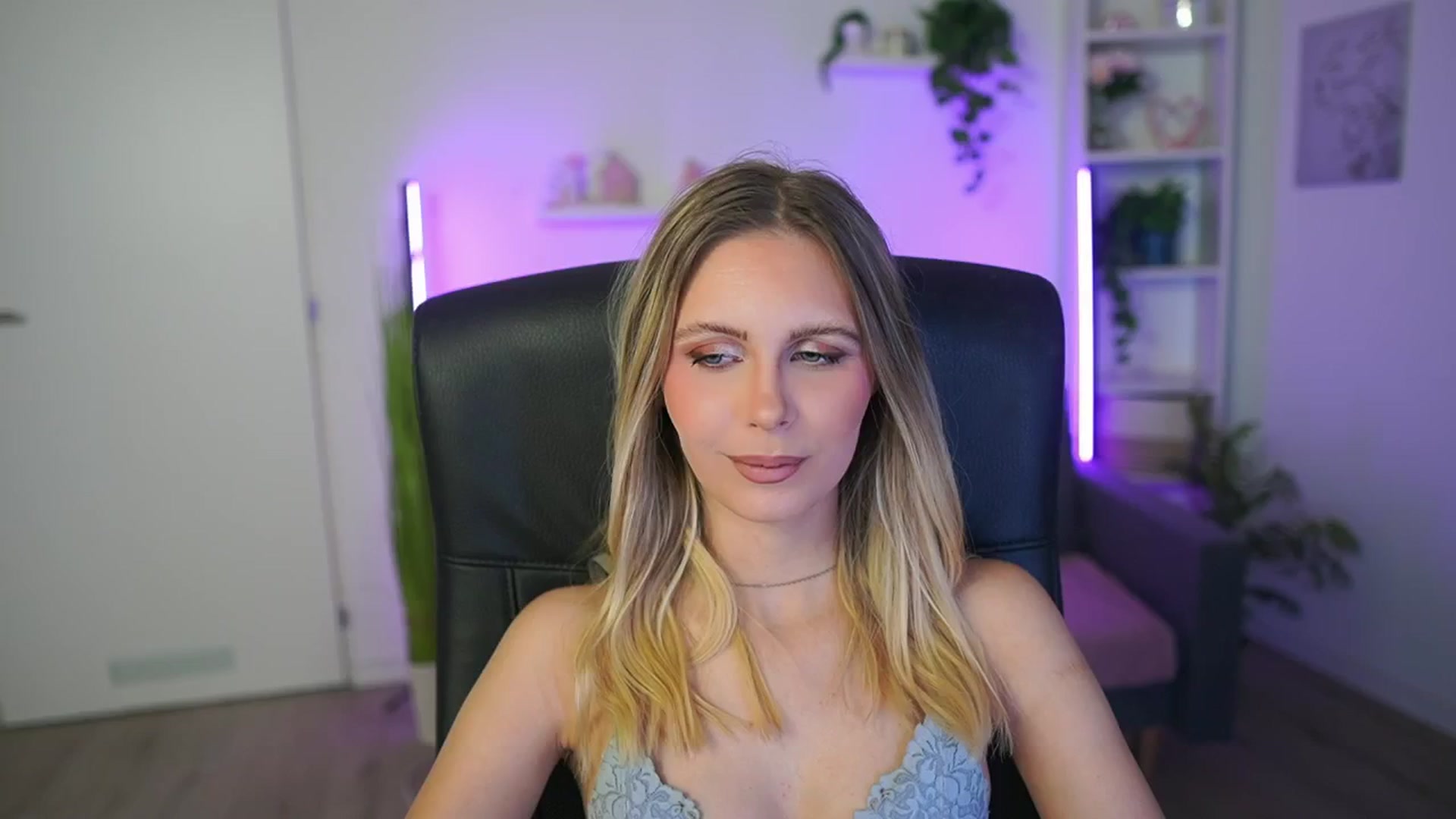 Gallery image thumbnail from Catecrago_'s myfreecams stream on, 02/17/2026, 14:56 image 20 of 20
